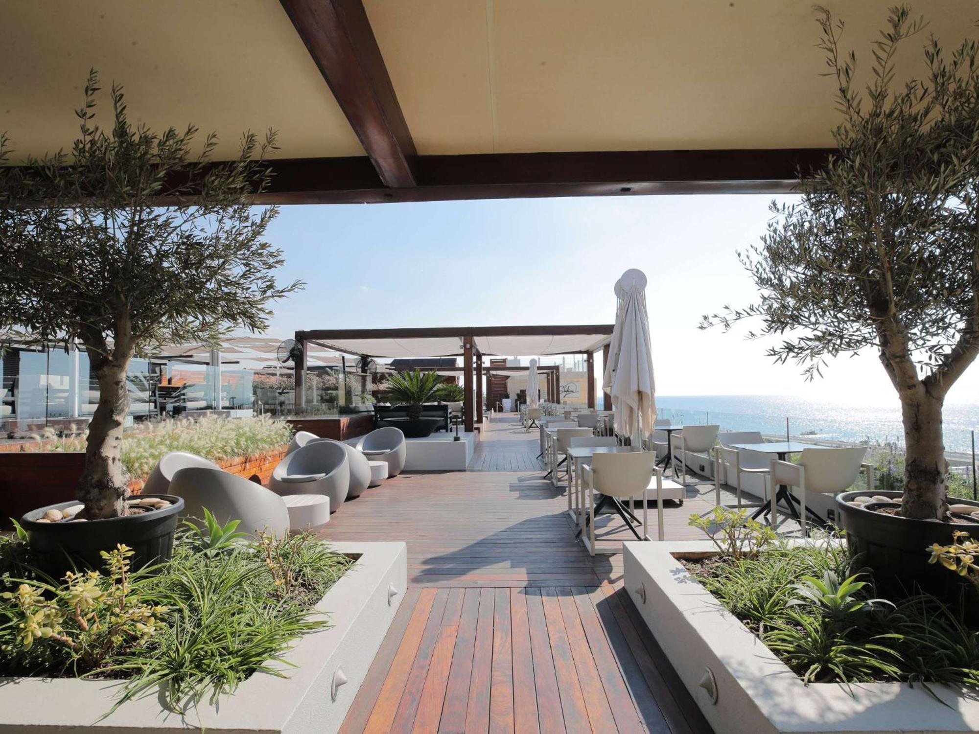 Moevenpick Hotel Beirute Exterior foto