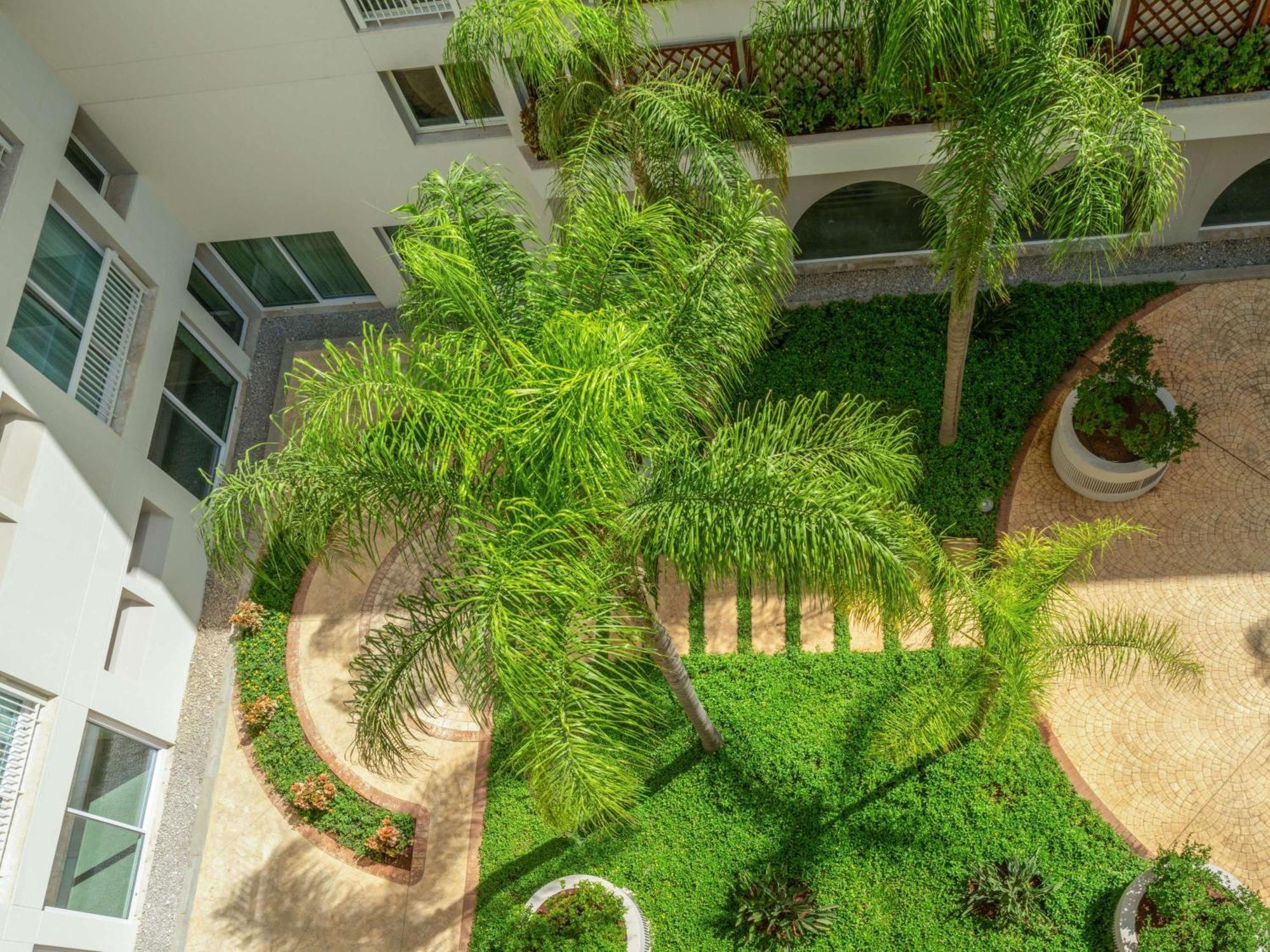 Moevenpick Hotel Beirute Exterior foto