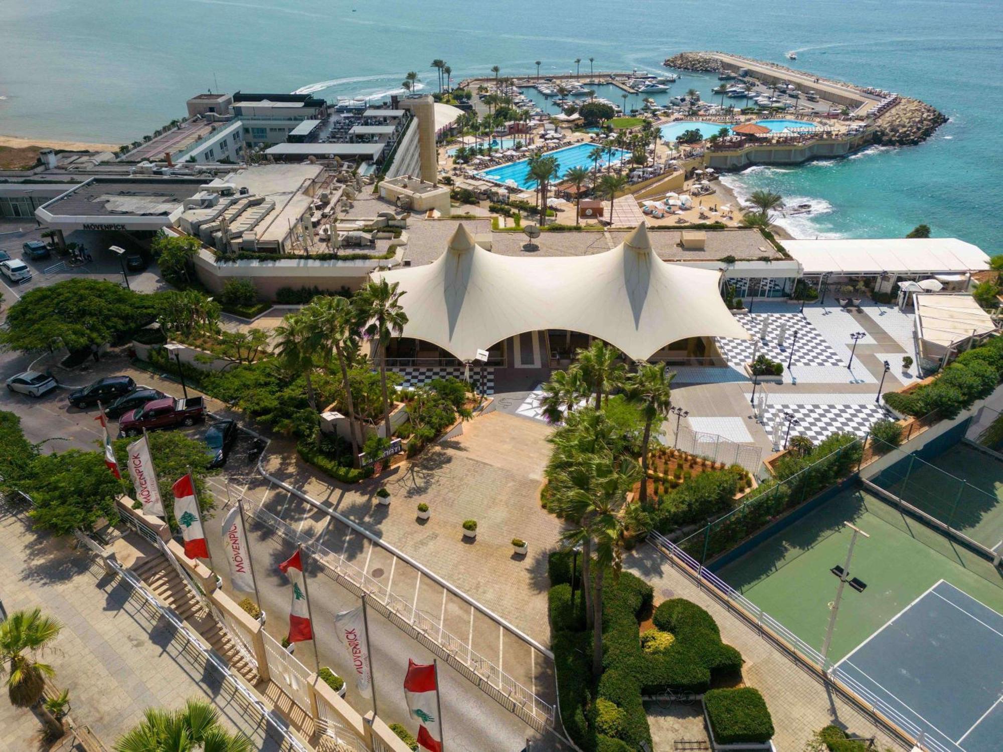 Moevenpick Hotel Beirute Exterior foto